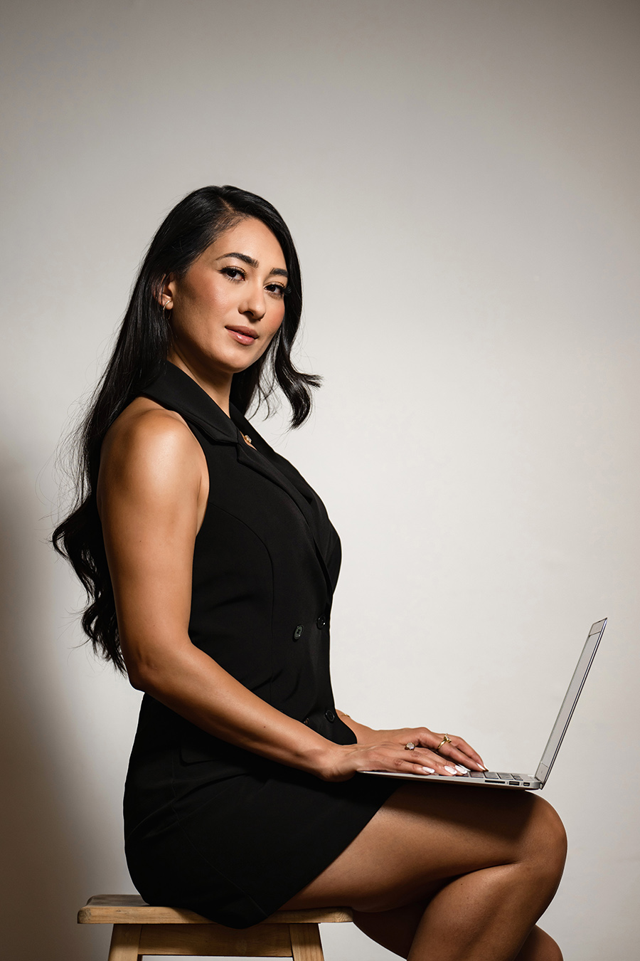 PROFESSIONAL PORTRAITS 12